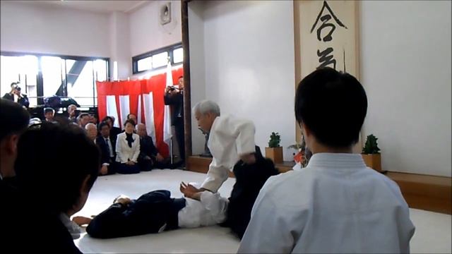 3 Моритеру Уэсиба (досю). Новогодняя демонстрация айкидо (2016)