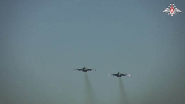 Боевую работу экипажей штурмовиков Су-25 ВКС России в зоне СВО показало Минобороны. смотреть онлайн