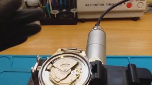 Выставляем точность хода механических часов ориент на приборе.