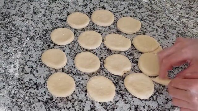 Super soft and air donuts. Süper yumuşak çörekler. Супер нежные и воздушные пончики. смотреть онлайн