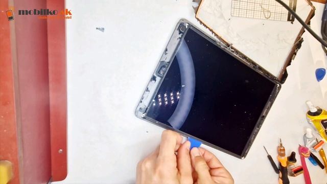 Apple IPad 7 /  IPad 8  Výmena Dotykového Skla Na Tablete / Digitizer Replacement Touch Screen