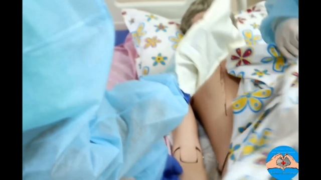 КАТЕДРА ЗДРАВНИ ГРИЖИ: ХИГИЕНЕН ТОАЛЕТ ПО МЕТОДА "СУХО КЪПАНЕ" И СМЯНА НА БЕЛЬО НА ТЕЖКО БОЛЕН. смотреть онлайн