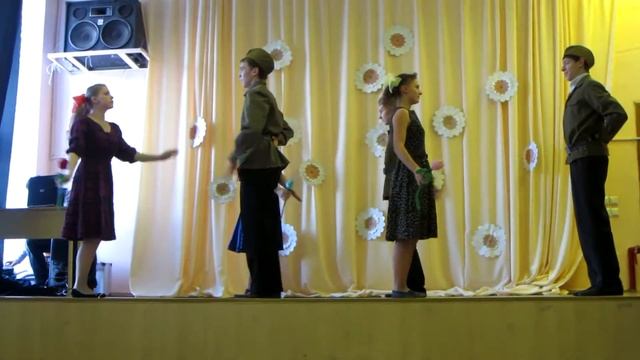 Военный вальс (Слабослышащие и глухонемые дети, Deaf dancing war waltz) смотреть онлайн