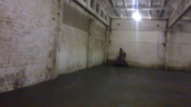 Затирка топинга с помощью 2-роторной затирочной машины.Мое первре соло