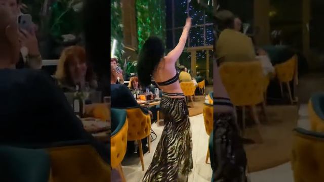 Парти с ориенталски танци в София смотреть онлайн