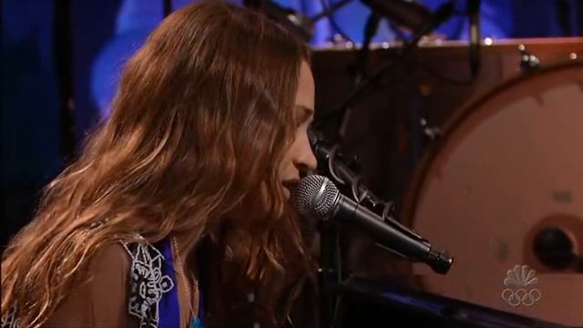 Fiona Apple – O' Sailor (Jay Leno 2005-11-03) смотреть онлайн