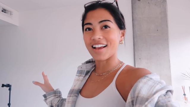 8 A.M. Morning Routine 2021 | Minimalist, Productive + Healthy смотреть онлайн
