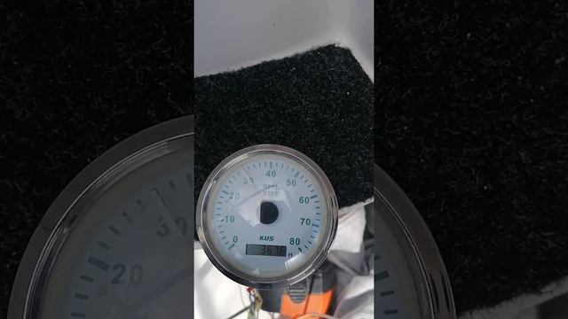Подключение тахометра KUS к лодочному мотору Honda 150 смотреть онлайн