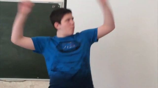 Как надо учится в школе! смотреть онлайн