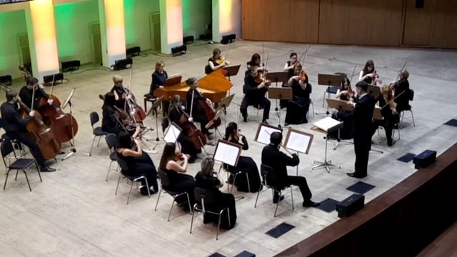 Угадай The Beatles: омский камерный оркестр сыграл кавер-версии хитов №3 смотреть онлайн