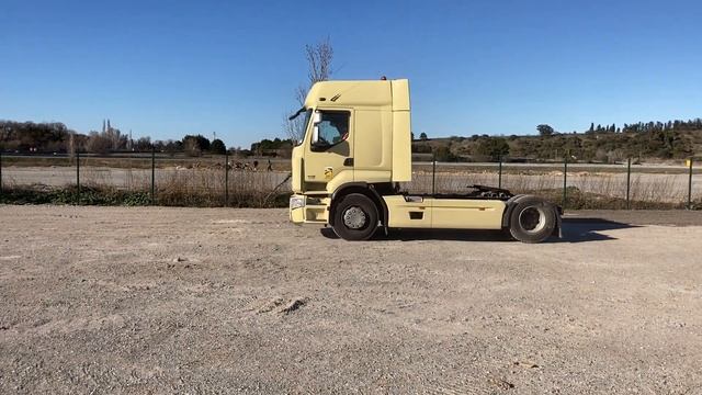 Renault 460dXi 4x2 Sleeper Truck Tractor I St Aubin, France Auction - 8 & 9 March смотреть онлайн