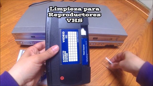 Unboxing Y Tutorial Limpieza Cabezales Reproductor VHS, Cassette Y CD | RetroNoventas смотреть онлайн