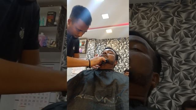 Beard trimmer // Beard haircolor // Front V shape @naalfasalon @mvlogs55 смотреть онлайн