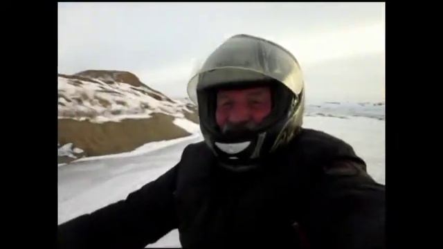 BRP OUTLANDER 800 дрифт рисует эмблему AUDI смотреть онлайн