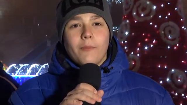 Triolan.Live - Новогодние поздравления Харьковчан своим родным и близким смотреть онлайн