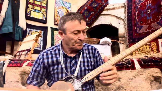 Игра на Узбекском инструменте Кашка Рубаб. г.Стамбул смотреть онлайн