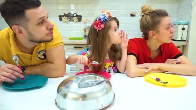 Ева и папа - учат играть смотреть онлайн