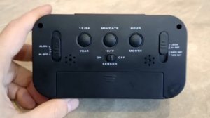 Настольные часы с LED экраном и датчиком освещения