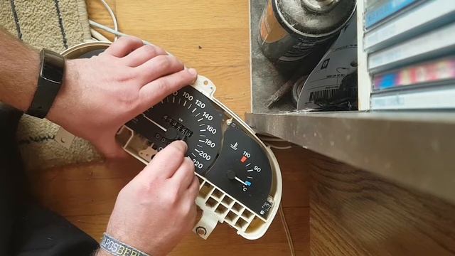 F astra KM számláló állítása. смотреть онлайн