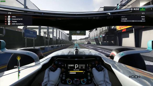 A close call on leaving the pits.... смотреть онлайн