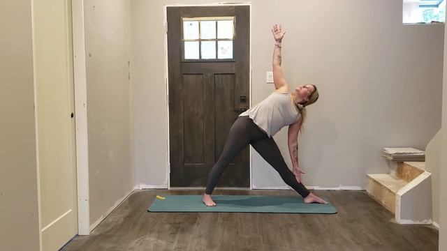 Pilates and Yoga (part 2 from warm up) смотреть онлайн