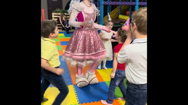 День рождение Юлианы 4 годика смотреть онлайн