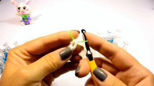 Зайчик из резинок Рейнбоу Лум (на станке)|| Bunny Rainbow Loom