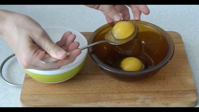 Яичная маска витаминная бомба для волос! смотреть онлайн