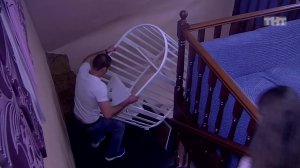 Дом-2: Он кроватку скинул!