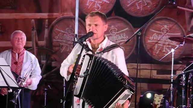 Олег Скрипка - Tombe La Neige (15.09.2013 Львівська забава)