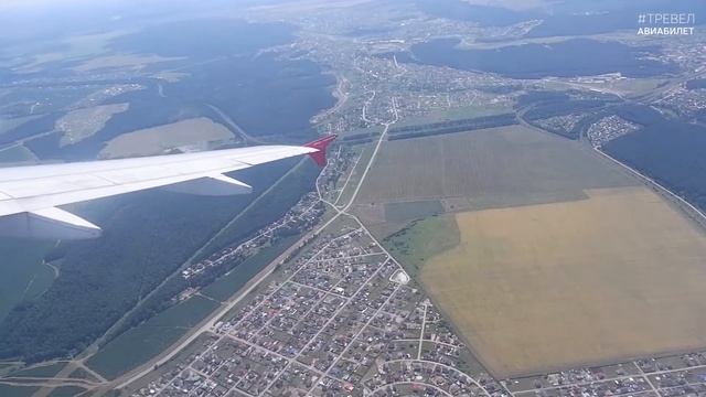 Взлет из Екатеринбурга в жару +37 С. Что происходит с самолетом смотреть онлайн
