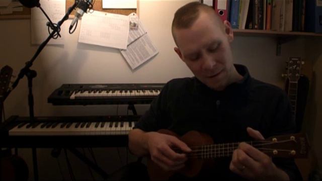 Radiohead No Surprises cover on Ukulele смотреть онлайн
