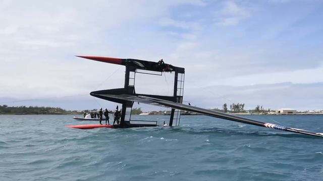 ORACLE TEAM USA capsize - the aftermath смотреть онлайн