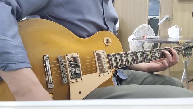 Stock tailpiece vs Aluminium tailpiece Gibson lespaul смотреть онлайн