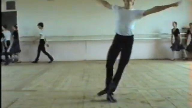 (ВХУ) училище 1д смотреть онлайн