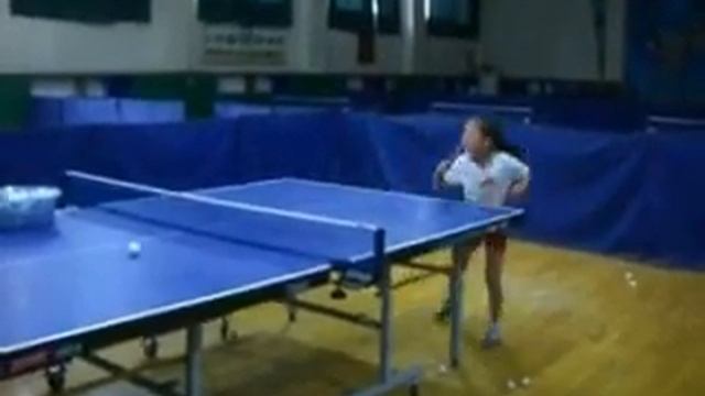 Настольный теннис Китайский ребенок. Ребенок Китай настольный теннис. Пинг понг дети Китайские. смотреть онлайн