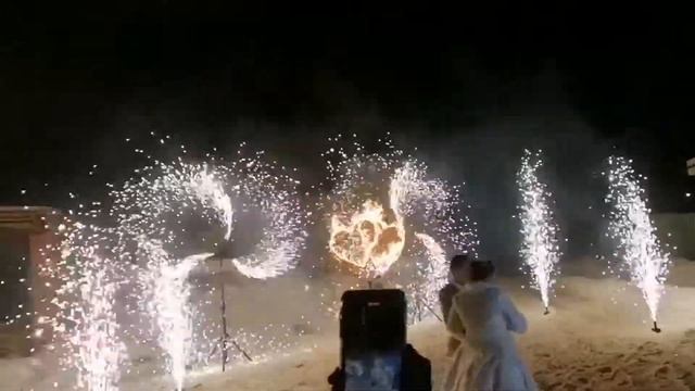 Холодные фонтаны, Тяжёлый дым. Свадьба Суворов кафе Алина Тульская обл. заказ по тел 89109128898 смотреть онлайн