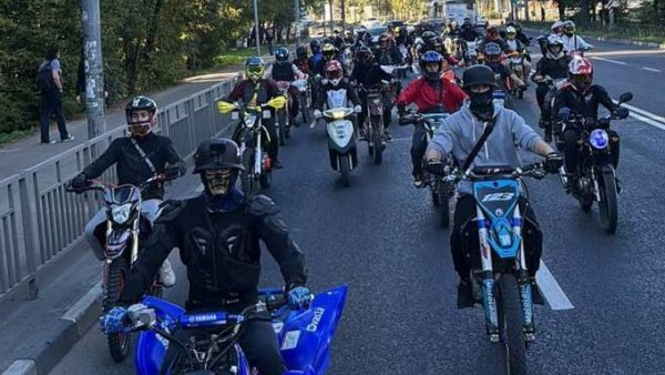 СТАНТ НА КИЛЛСТРИТЕ НА КВАДРОЦИКЛЕ ПО ГОРОДУ! ВСТРЕТИЛИ ДПС!! УПАЛ ЛИ Я?! ПОГОНЯ???YAMAHA RAPTOR700