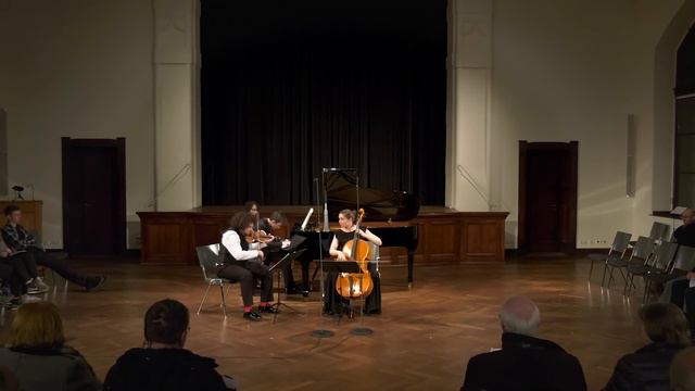 Trio Gaspard Schubert Piano Trio in E-flat Major op.100 смотреть онлайн