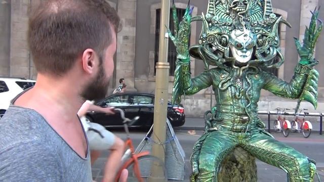 БРОСЕЛОНА - ЖИВЫЕ СТАТУИ смотреть онлайн