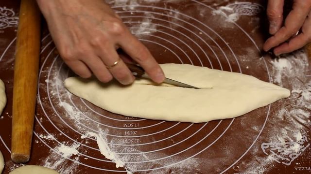 Хачапури по-Аджарски - из дрожжевого теста в духовке! смотреть онлайн