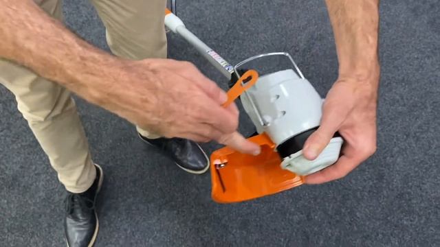 STIHL PolyCut 2-2 Blade Replacement смотреть онлайн