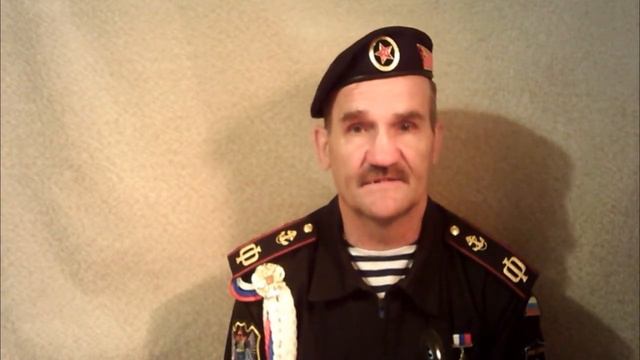 Украинские морпехи отказались надевать новые береты перед Порошенко смотреть онлайн