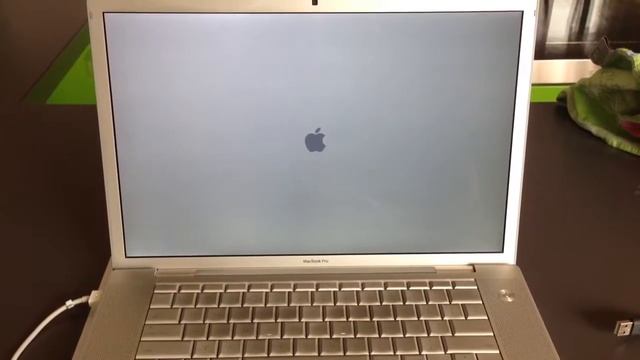 MacBook Pro Early 2008 Boot speed after SSD Fusion Drive Setup смотреть онлайн
