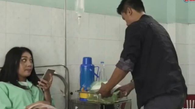 Hoa hậu Bích Trâm( Song Nga)và Hoa hậu Mỹ Hạnh( CS Thu )đáng yêu trong fim Hồ sơ lửa P2 người 3 mặt смотреть онлайн