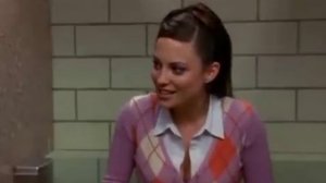 Почему девушки ходят в туалет вдвоем