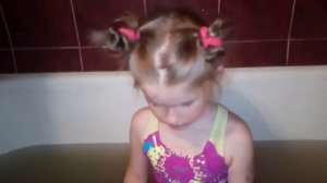 Gelli Baff: купаемся  и играем с Gelli Baff. Gelli Baff: we bathe and play with Gelli Baff.