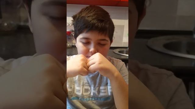 это жижа? нет это сопли? нет это осменог да смотреть онлайн