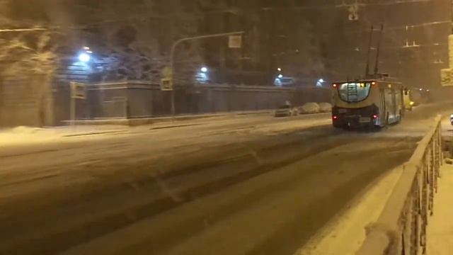 Остановка Санкт-Петербурга 8-59: ст. м. Площадь Мужества (19.03.18) смотреть онлайн