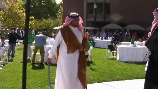 Красавицы Любят Арабские Танцы Мужчин смотреть онлайн